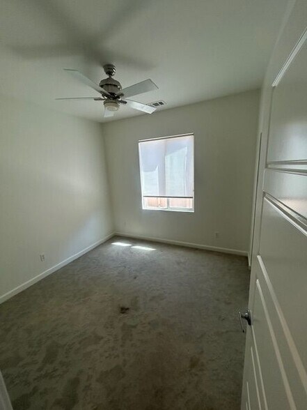 Building Photo - 7041 Cayuga Way