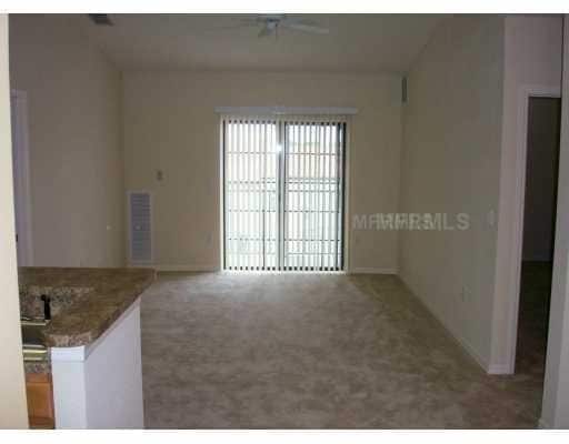Building Photo - Beautiful resort style 2 bedroom 2 bath co...