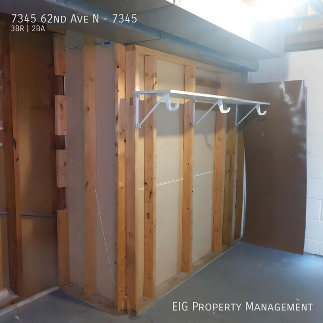 Building Photo - 7345 62nd Ave N