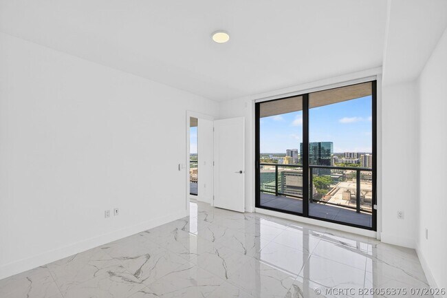 Building Photo - 100 E Las Olas Blvd
