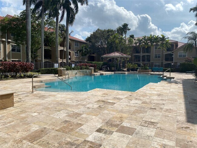 Building Photo - 131 SW 117th Ave