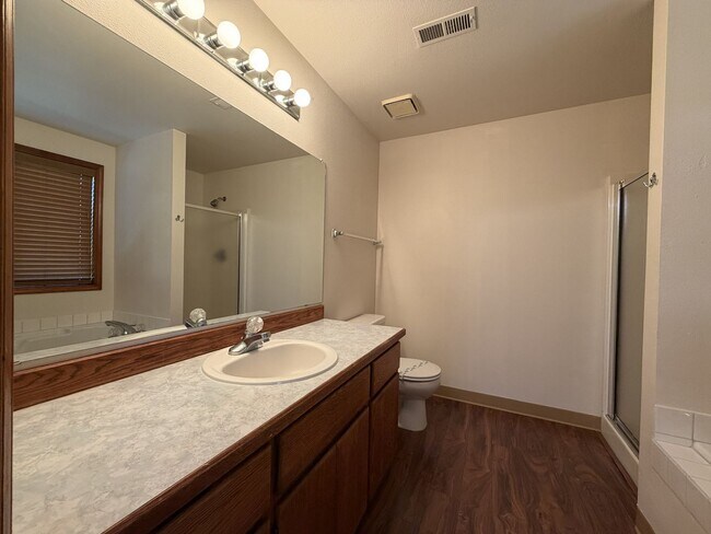 Building Photo - 5505 SW 149th Ave