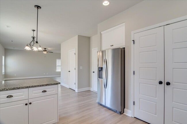 Building Photo - 4 bedroom, 2.5 bathroom in Harlem, GA with...