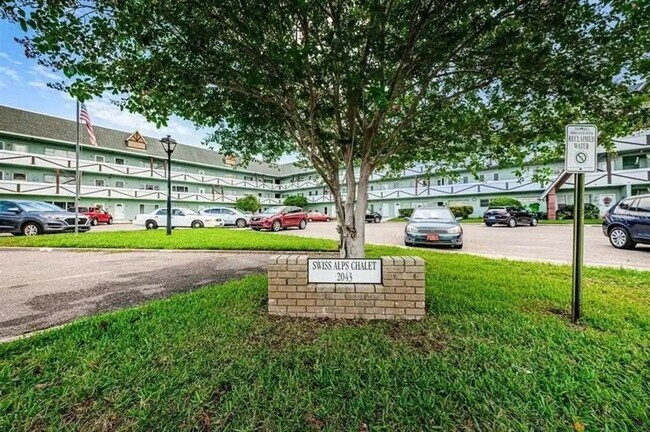 Building Photo - 2043 Denmark St