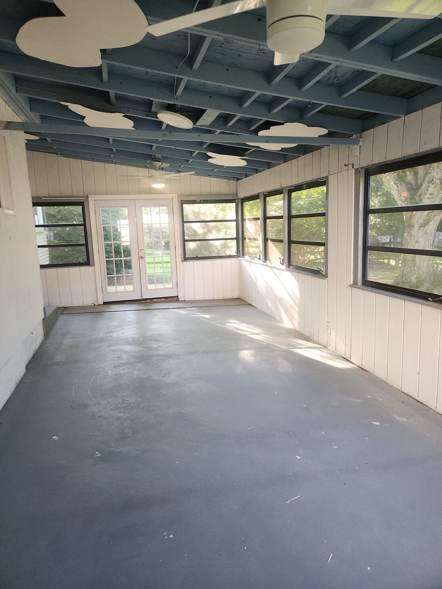 Building Photo - 662 Parmentier Rd