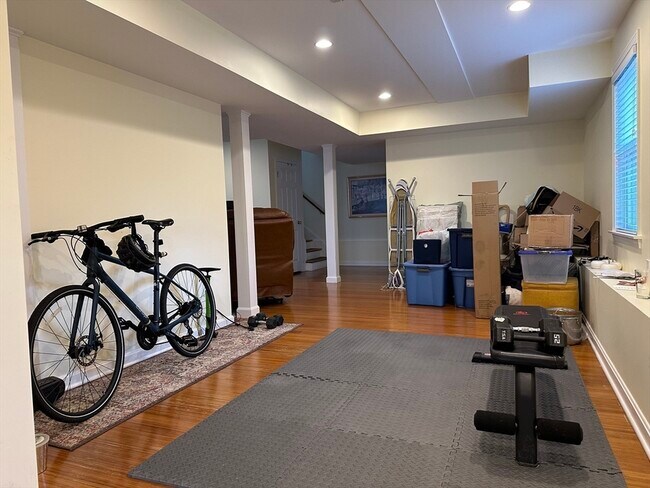 Building Photo - 209 Adams St