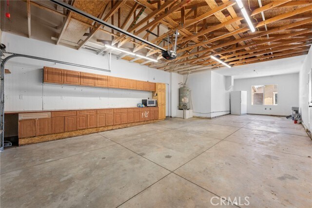 Building Photo - 1037 Charles St