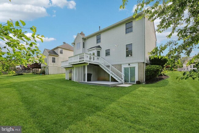Building Photo - 2042 Clarkson Dr