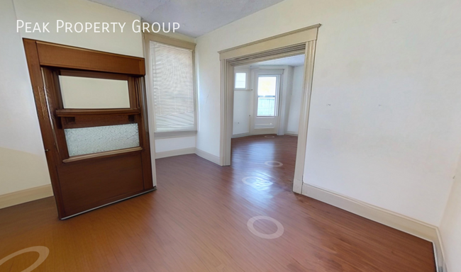 Building Photo - 2545 Vestry Ave