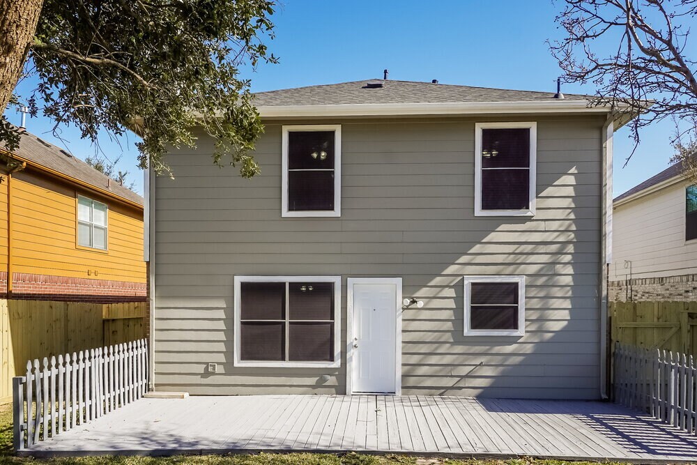 Building Photo - 3615 Rolling Springs Ln