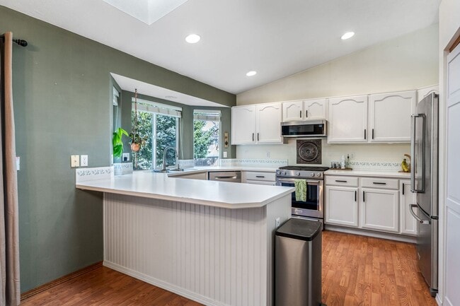 Building Photo - Beautifully done 3 bed 3 bath home in Greenacres/liberty lake area