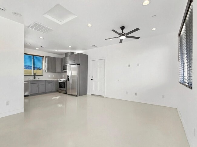 Building Photo - 33059 Rancho Vista Dr