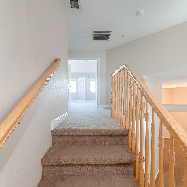 Building Photo - 4011 Dee Dee Ct