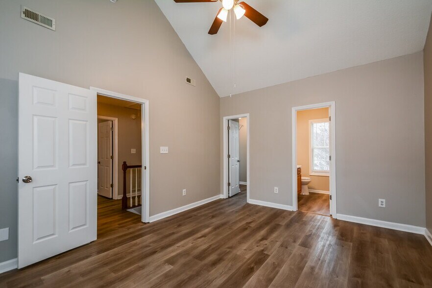 Building Photo - 109 S Lintel Dr