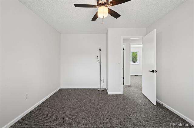 Building Photo - 15140 E Columbia Dr