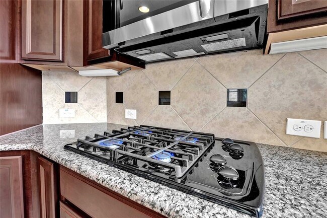 Building Photo - 1807 Brighton Brook Ln