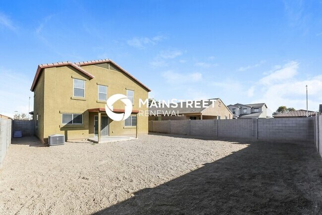 Building Photo - 4 Bedroom Pet-Friendly Home in Phoenix, AZ with Main Street Renewal