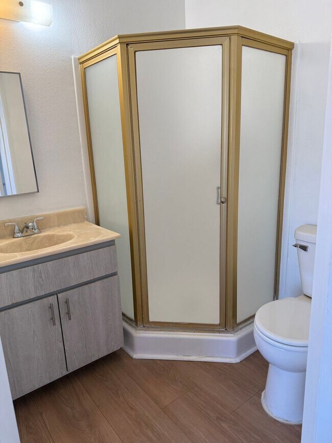 Building Photo - 3228 Honolulu Ave