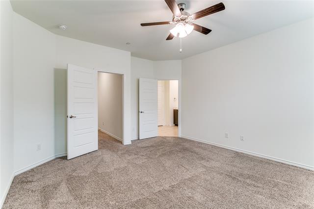 Building Photo - 2414 Klamath Dr