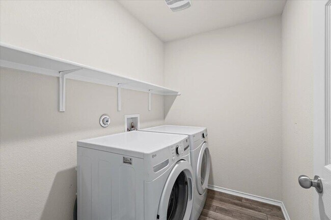 Building Photo - 82 Snowy Plover Ln