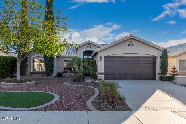 Building Photo - 10853 W Manzanita Dr