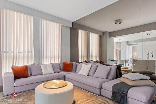 Building Photo - 17749 Collins Ave