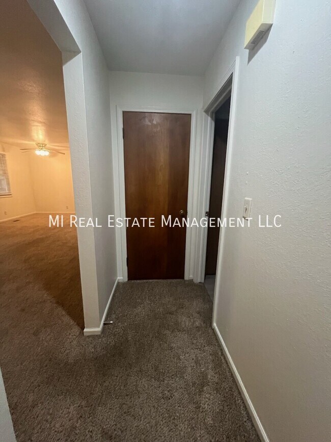 Building Photo - 2756 Kragspough Ct
