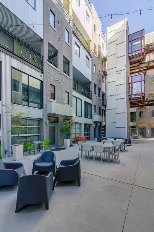 Building Photo - 360 W 300 S