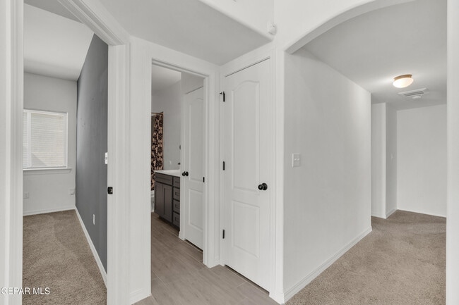 Building Photo - 2420 Tierra Delmonte Dr