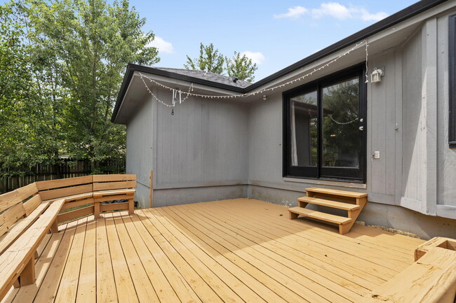 Building Photo - 3179 W Katella St