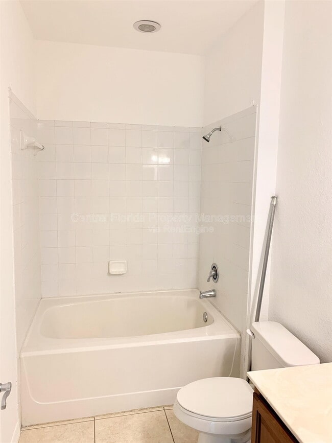 Building Photo - 2460 Grand Central Pky