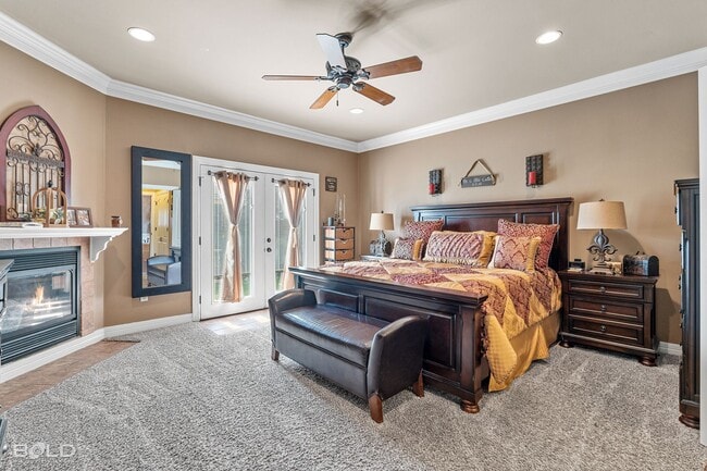 Building Photo - PRIVATE OASIS IN GATED COMMUNITY