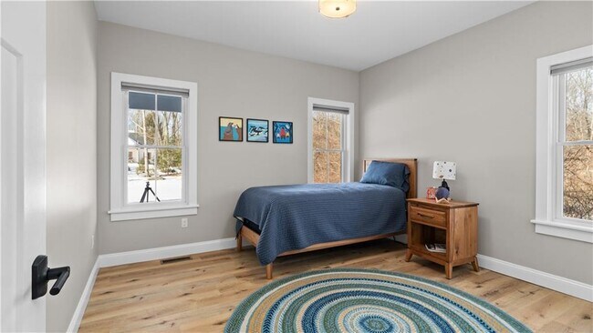 Building Photo - 1241 Saugatucket Rd