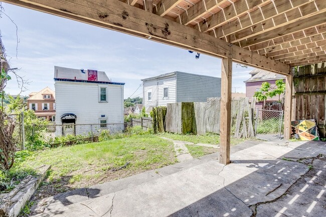 Building Photo - 612 Ceres Wy