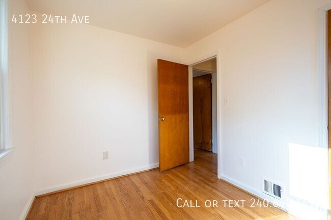 Building Photo - 4123 24th Ave