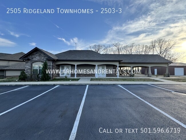 Building Photo - 2505 Ridgeland Townhomes - 2503-3 | $695 |...