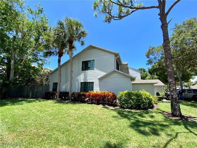 Building Photo - 871 Meadowland Dr