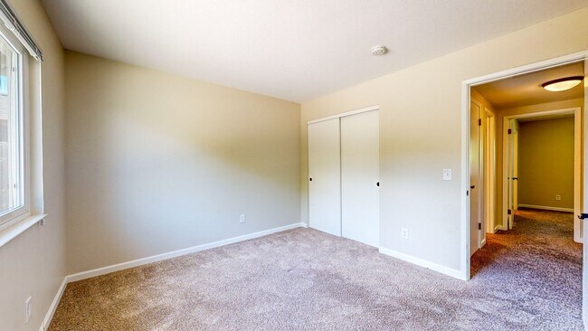 Building Photo - Rincon Valley Single Level, Landscaper Included!