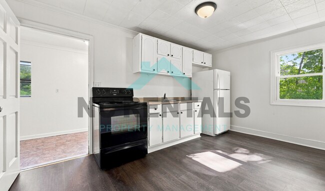 Building Photo - 3512 Clymer St