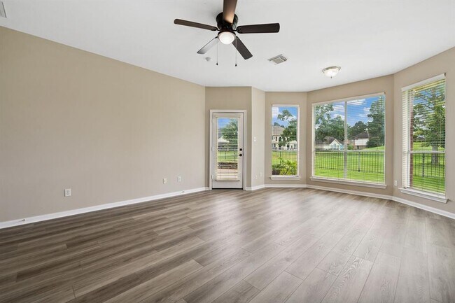 Building Photo - 8714 Malardcrest Dr