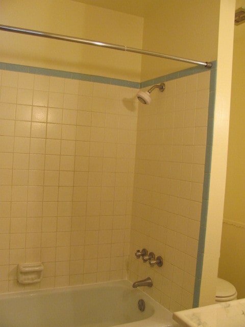 Building Photo - NE ENCHANTED MESA 3/BD 2/BA 2/CG