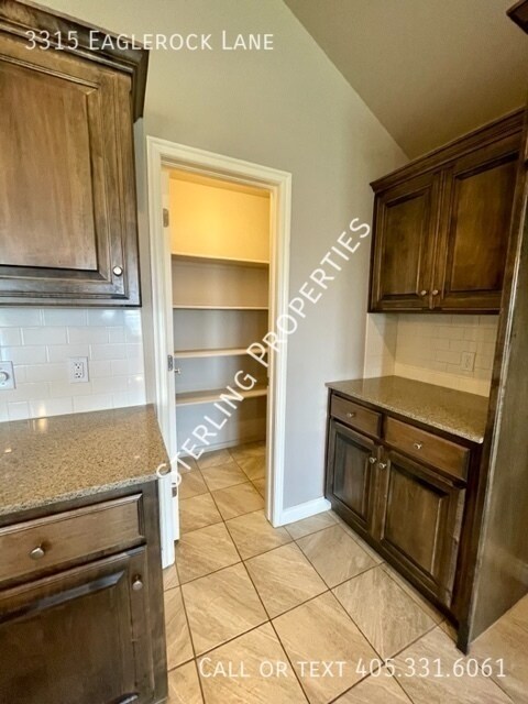 Building Photo - 3315 Eaglerock Ln