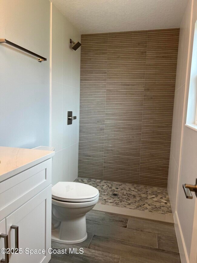 Building Photo - 340 Sea Grape St