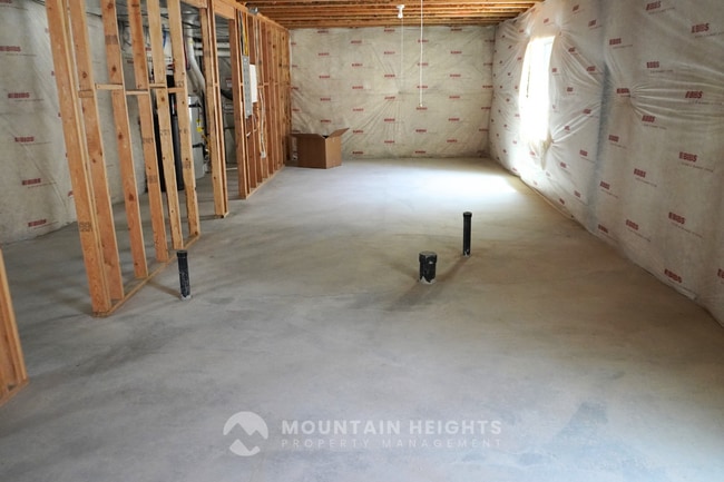 Building Photo - 3977 W Penstemon Wy