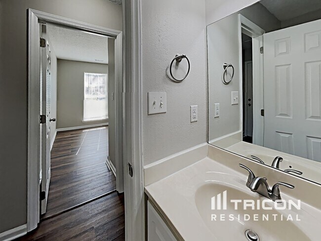 Building Photo - 14020 Eden Ct