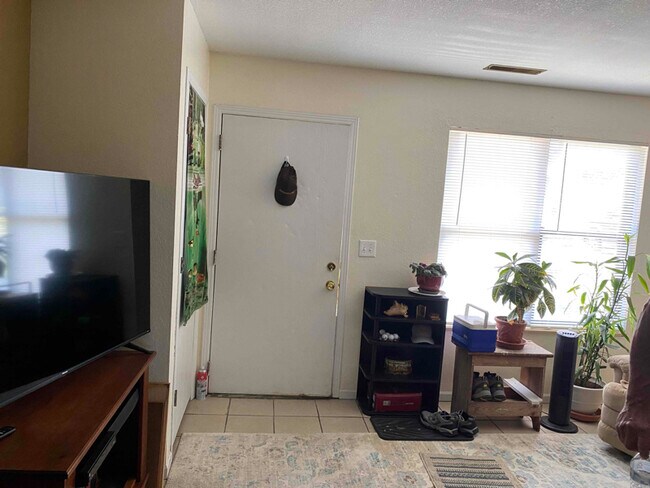 Primary Photo - 123 Dawson Rd