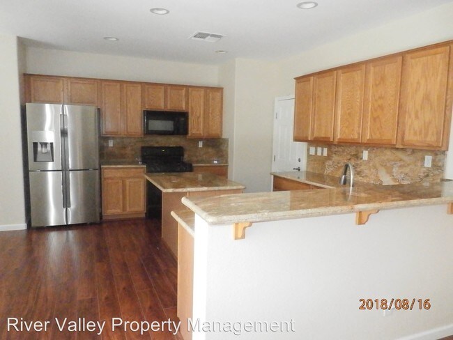 Building Photo - 4 br, 2.5 bath House - 1823 Spaletta Way