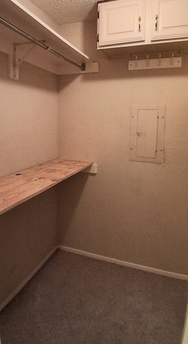 Building Photo - 5200 Martel Ave