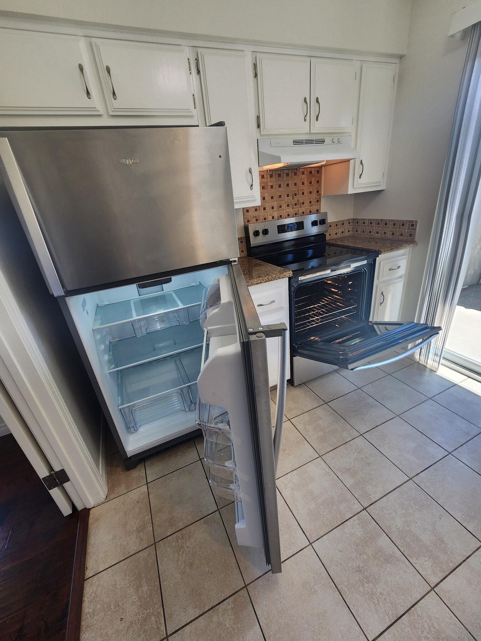 Stainless Steel Appliances - 431 S Simpson Ave