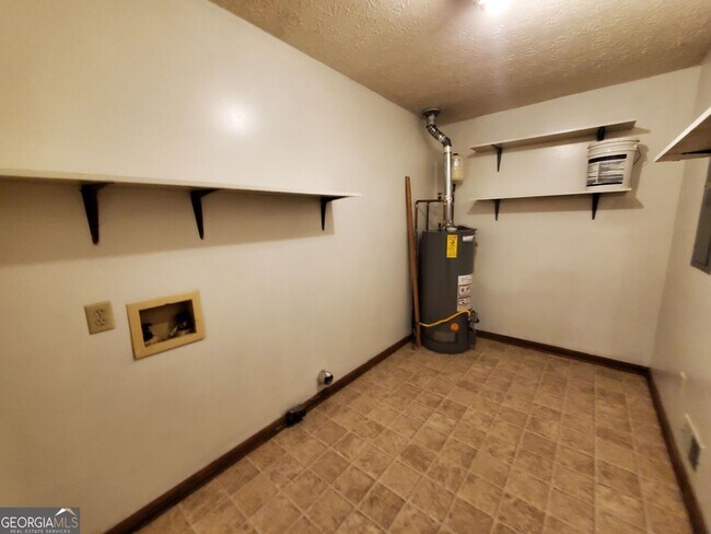 Building Photo - 112 Vincent Ave